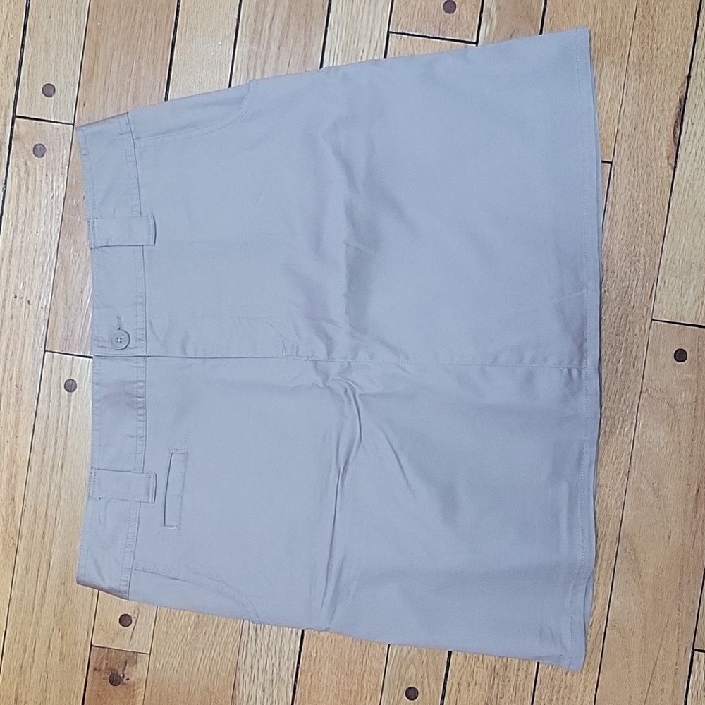 NWOT Womens Skort
